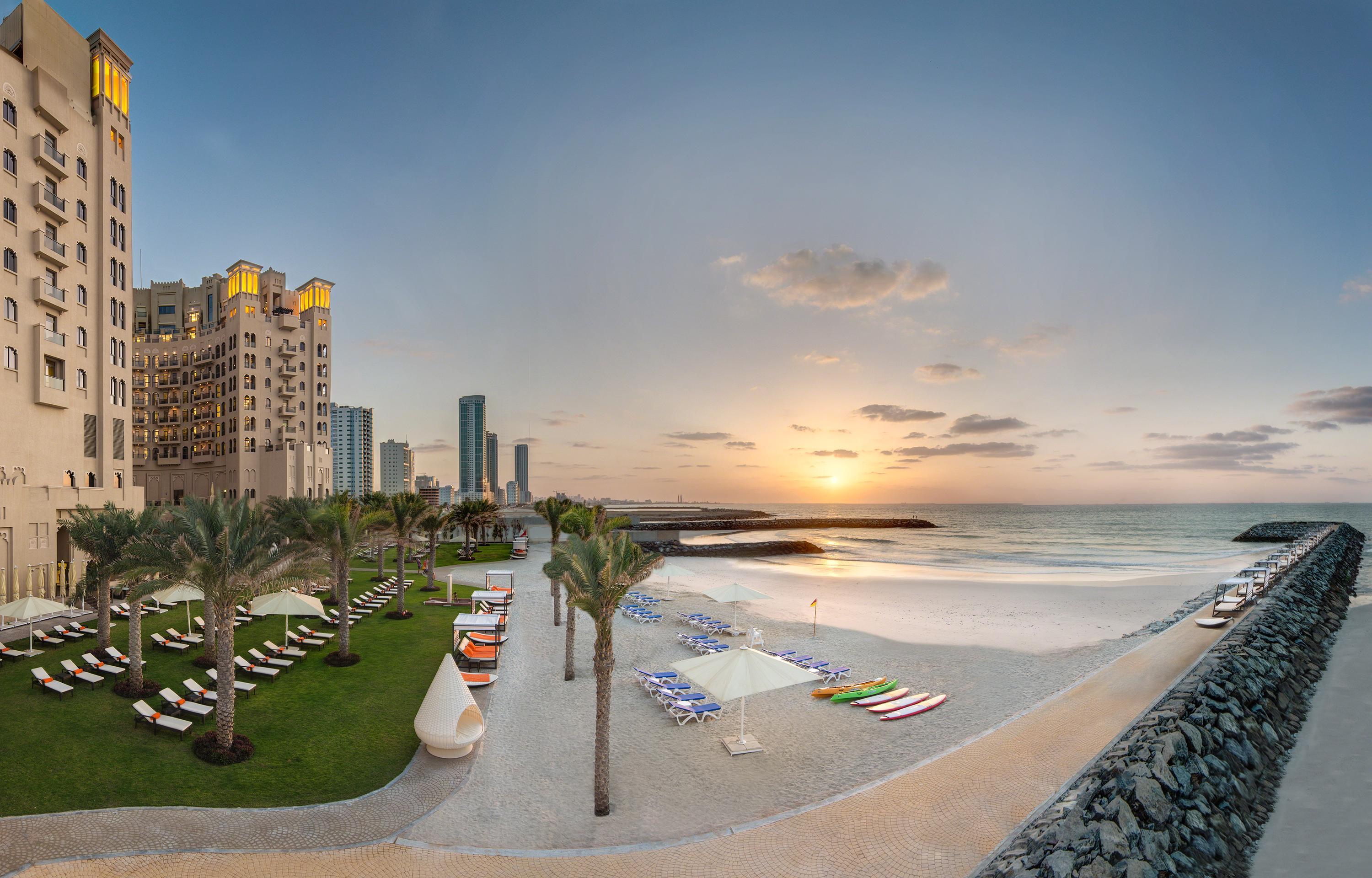 Bahi Ajman Palace Hotel Exterior foto Beach at Jumeirah Beach Residence