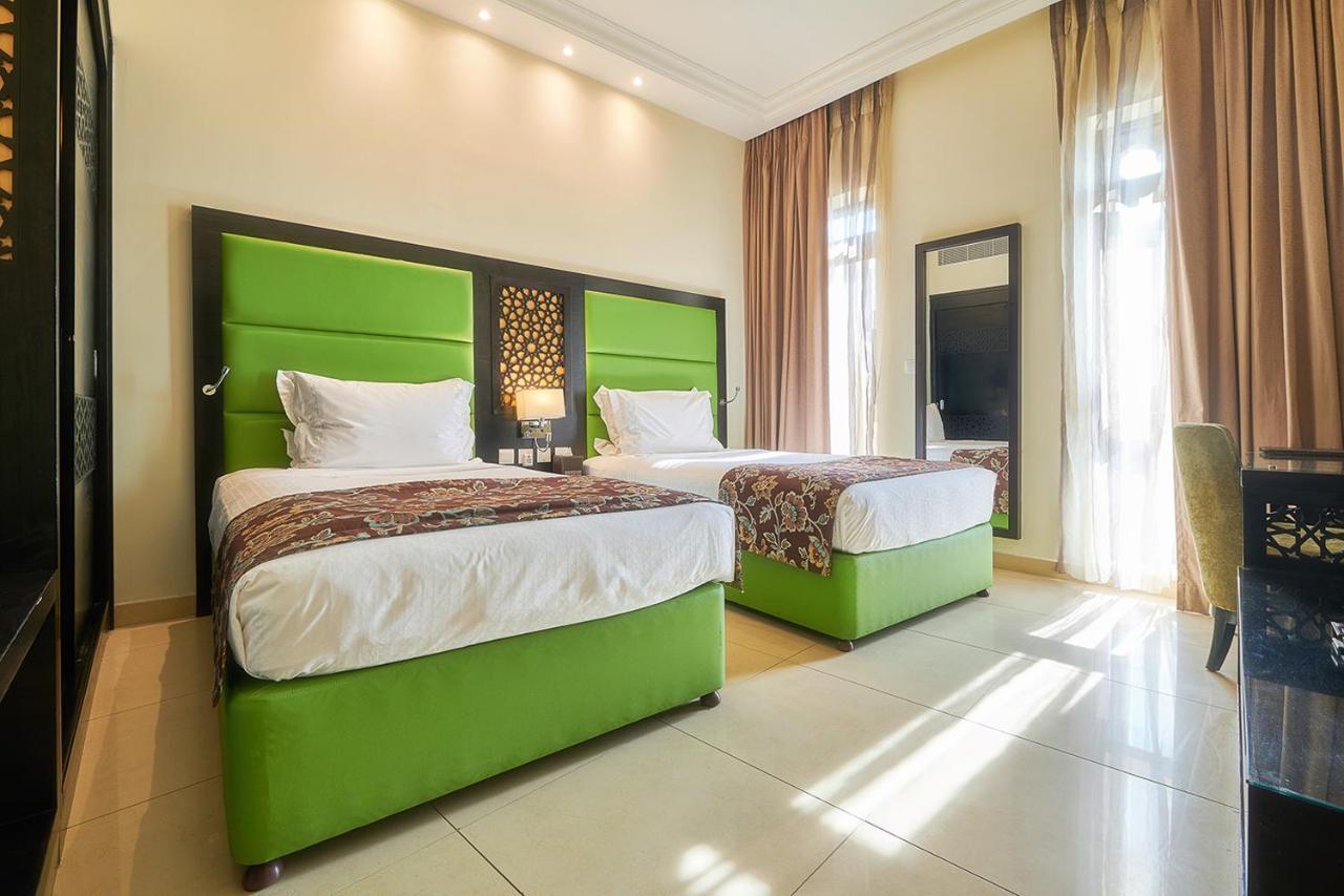 Bahi Ajman Palace Hotel Exterior foto A room at the hotel