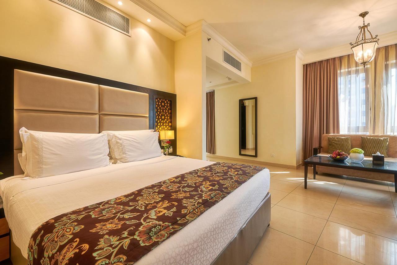 Bahi Ajman Palace Hotel Exterior foto Deluxe room